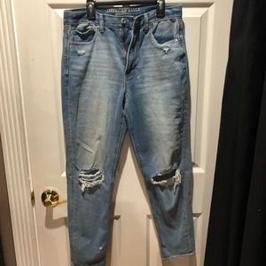 American Eagle Mom Jean